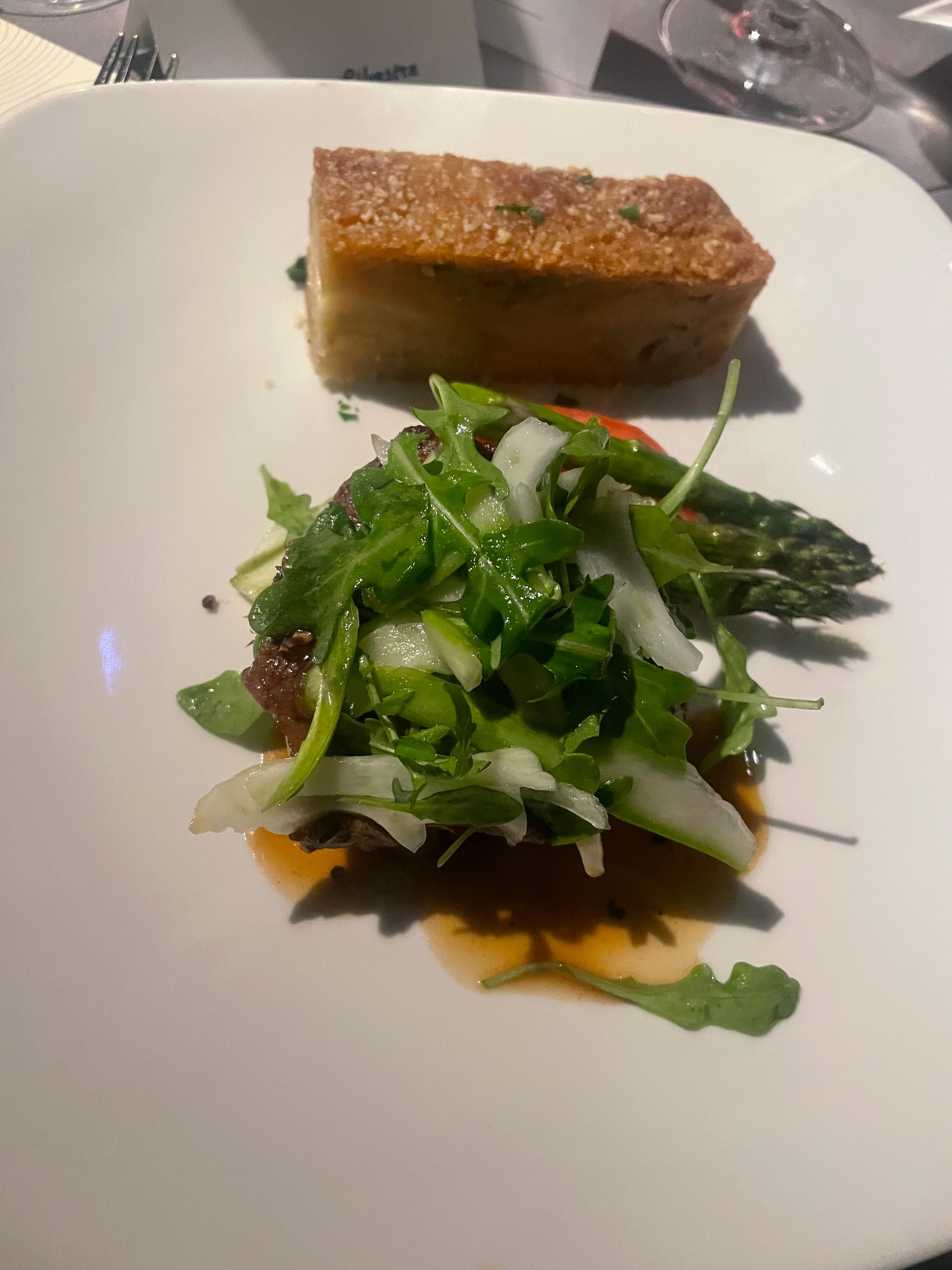 Steak with arugula